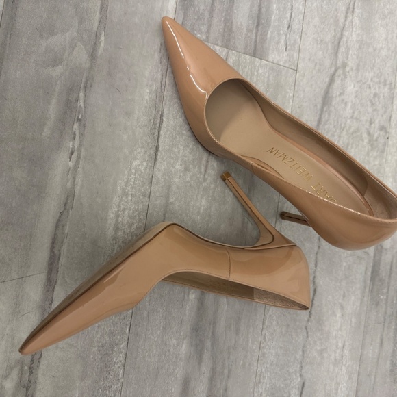 Stuart Weitzman Power Pumps - Picture 2 of 5